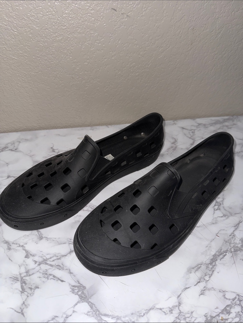 Vans Men's Black Slip-On Ventilated Casual Shoes 11